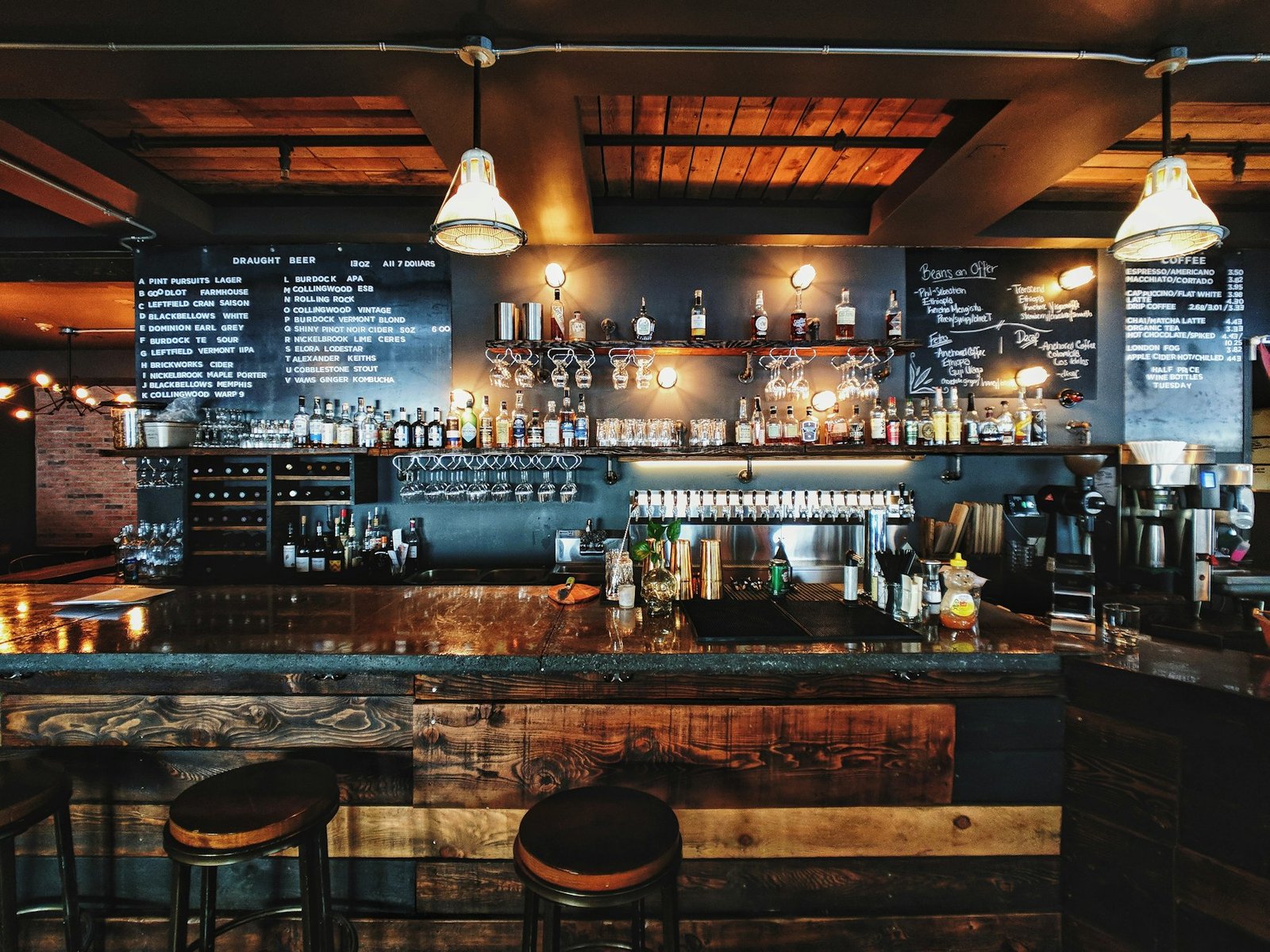 Barra de restaurante (fotografía de referencia)